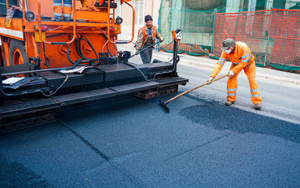 Best Asphalt Driveway Installation  in New Haven, MO